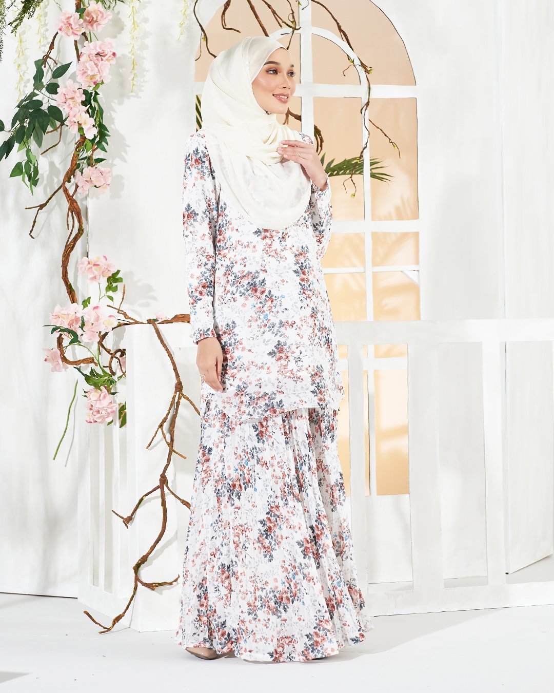Baju Kurung Berliana - Pearl White