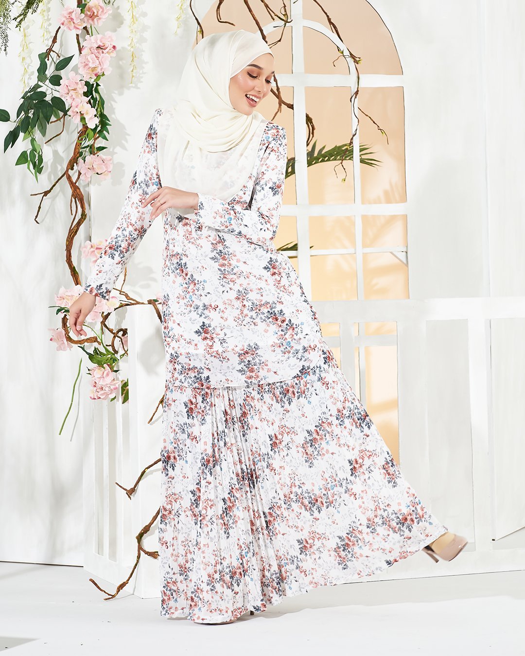Baju Kurung Berliana - Pearl White