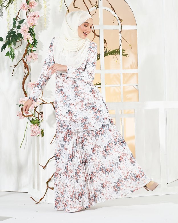 Baju Kurung Berliana - Pearl White