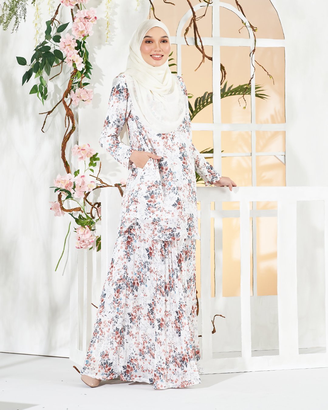 Baju Kurung Berliana - Pearl White
