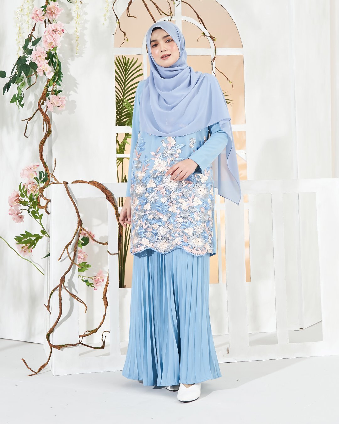 Baju Kurung Lace Baheera - Sky Blue