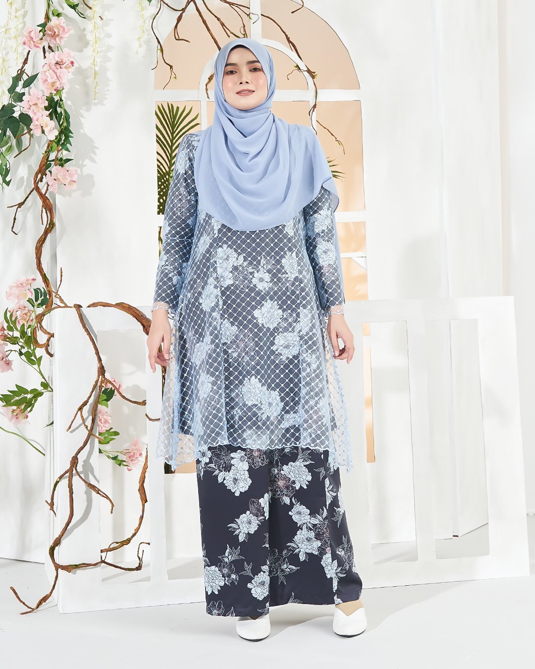 Baju Kurung Lace Brenna - Soft Blue