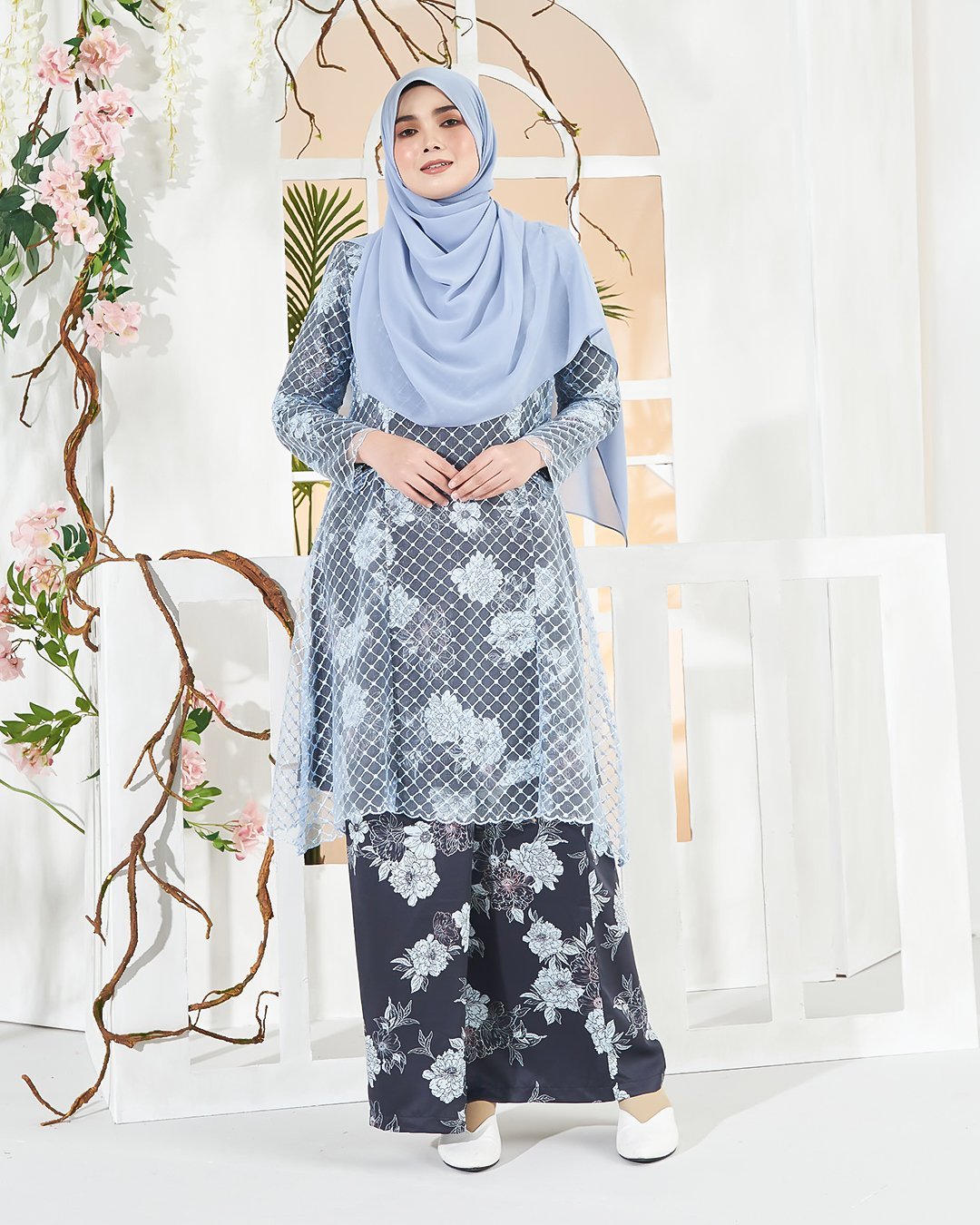 Baju Kurung Lace Brenna - Soft Blue