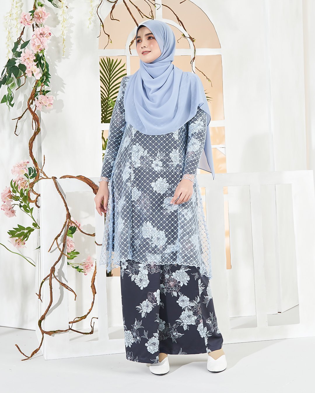 Baju Kurung Lace Brenna - Soft Blue