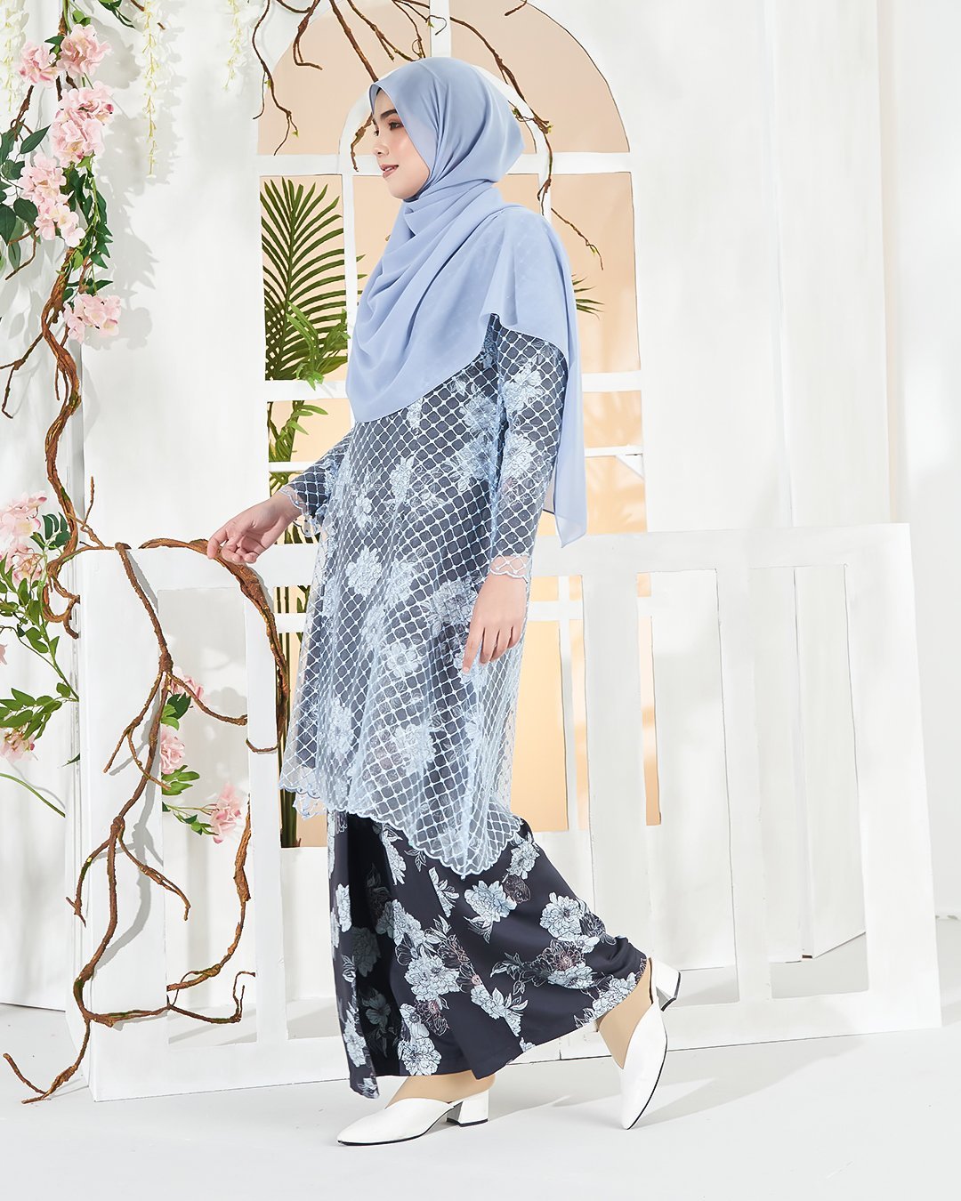 Baju Kurung Lace Brenna - Soft Blue