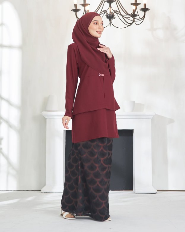 Baju Kurung Aleesa - Cardinal Red