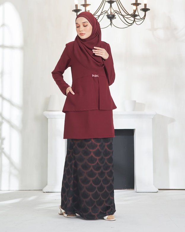 Baju Kurung Aleesa - Cardinal Red