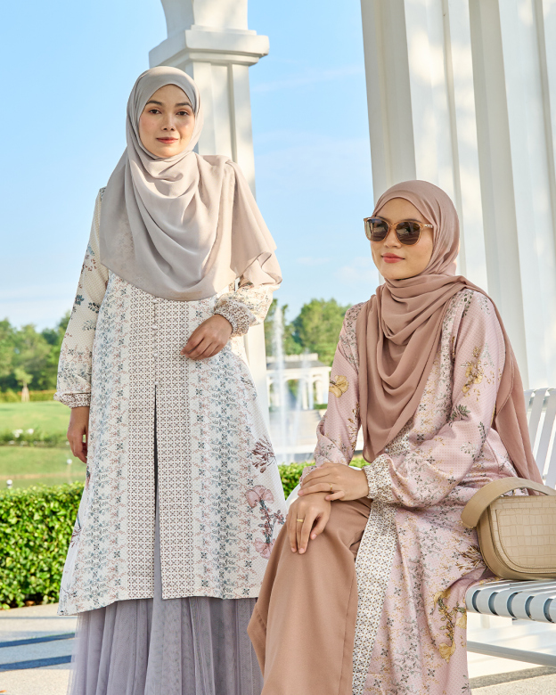 Medi Dress Ava - Dove Series