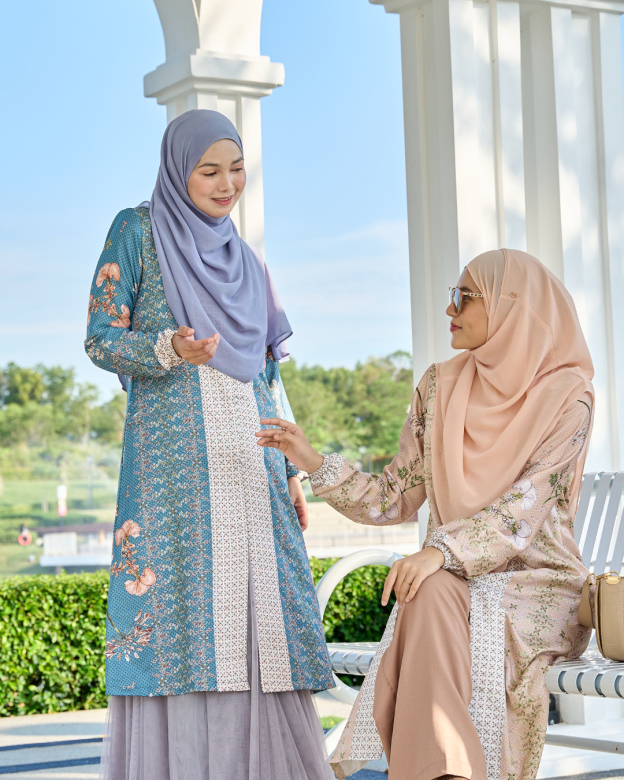 Medi Dress Ava - Dove Series