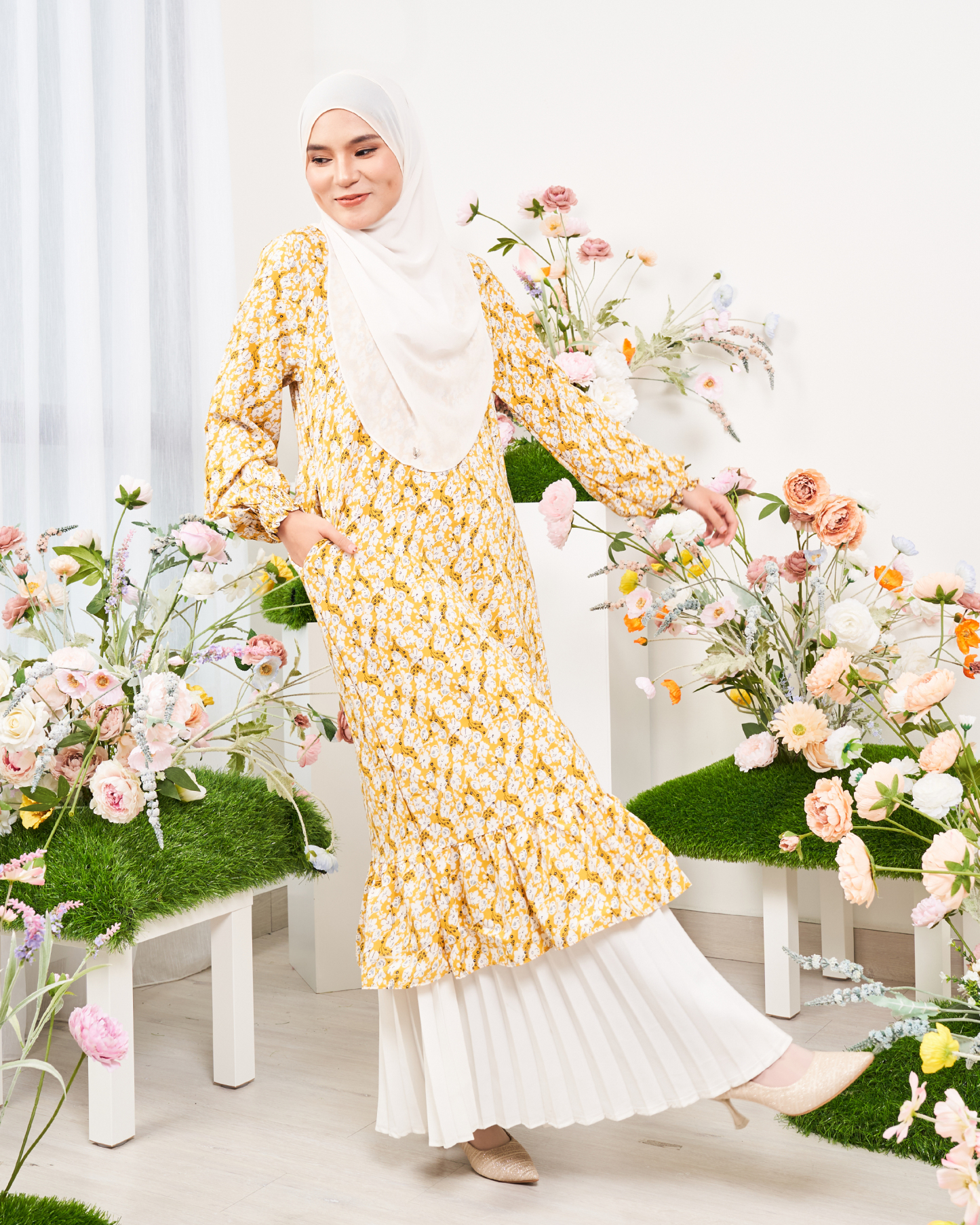 Medi Dress Lashira Laluna X MCC - Medallion Yellow