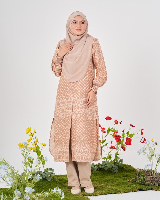 Medi Dress Pleated Leiseka - Creamy Brown