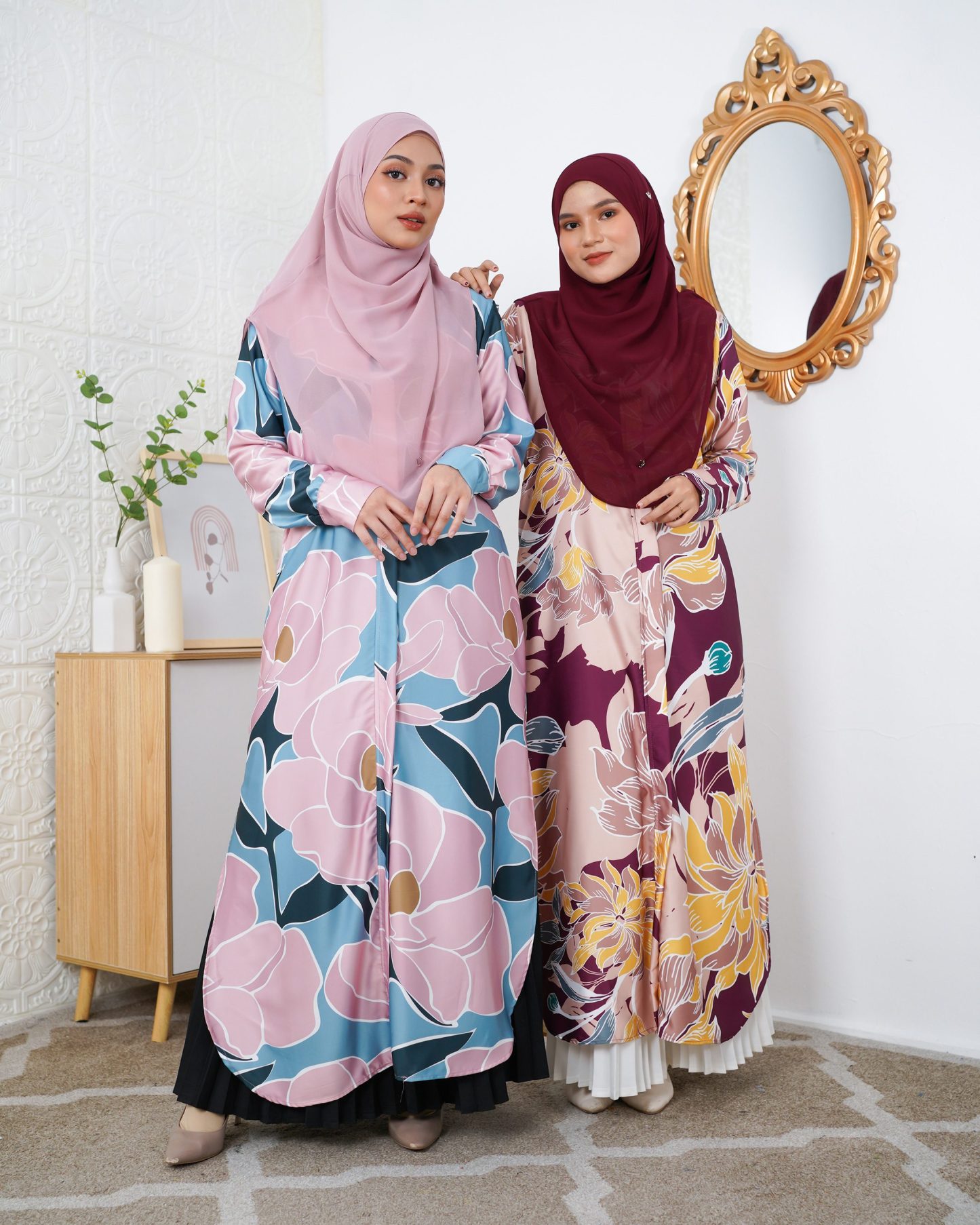 Medi Dress Leiseka Laluna X MCC - Raisin Begonia