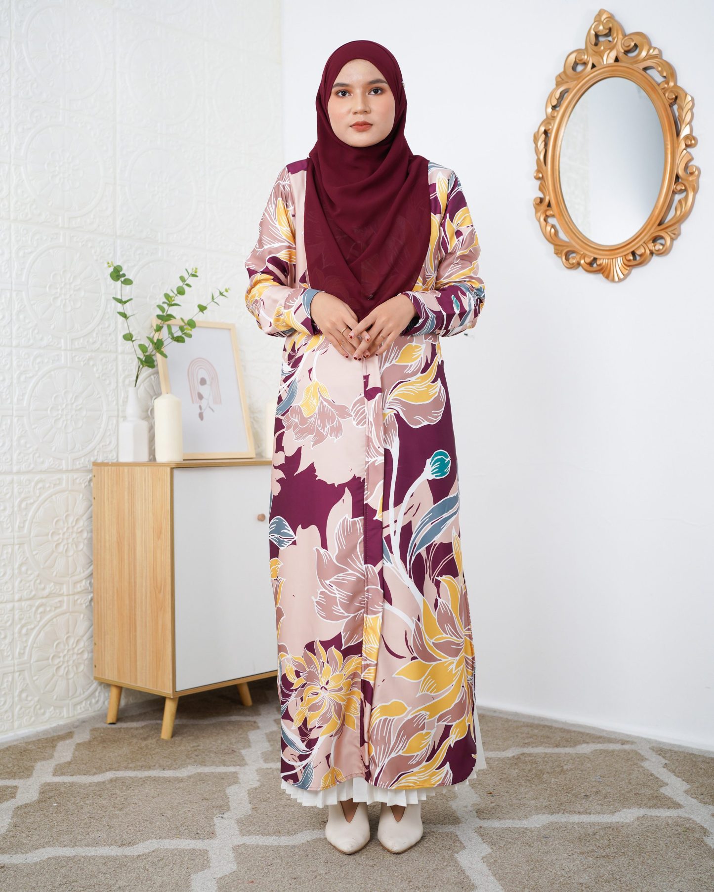 Medi Dress Leiseka Laluna X MCC - Raisin Begonia
