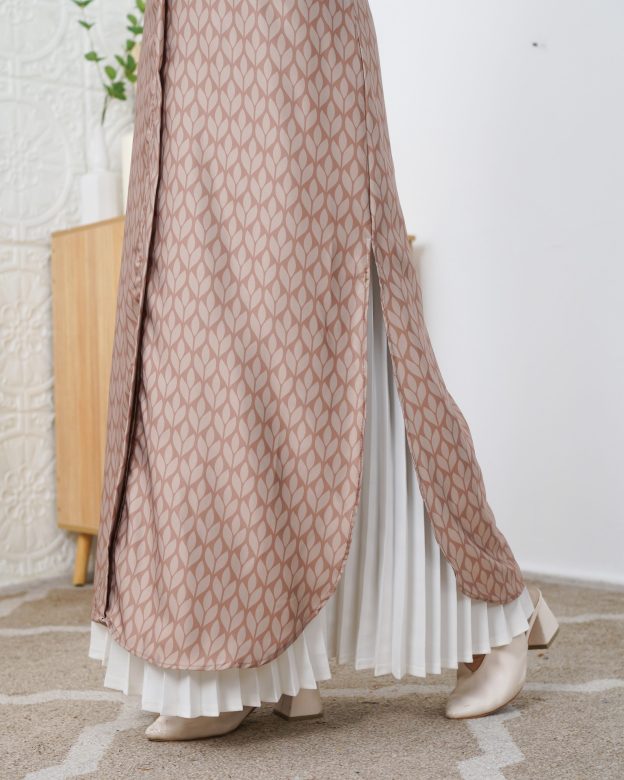 Medi Dress Leiseka Laluna X MCC - Saddle Fern