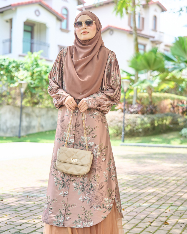 Medi Dress Satin Pleated Lyca Baloon Sleeve – Primrose Brown
