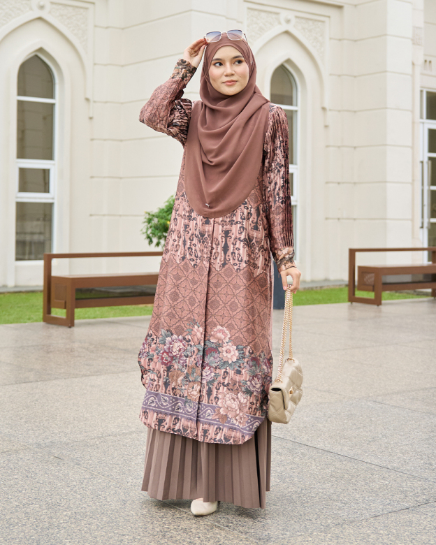 Medi Dress Pleated Lyra – Isadora Dessert