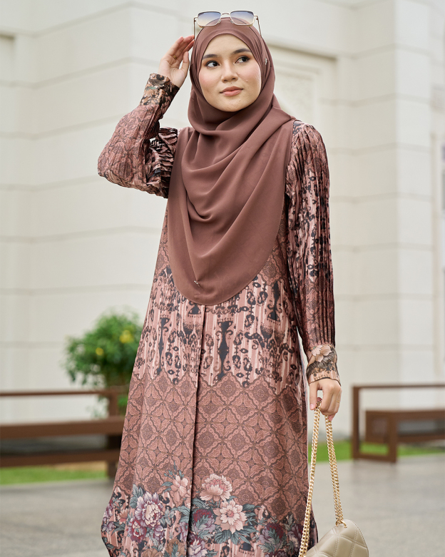 Medi Dress Pleated Lyra – Isadora Dessert