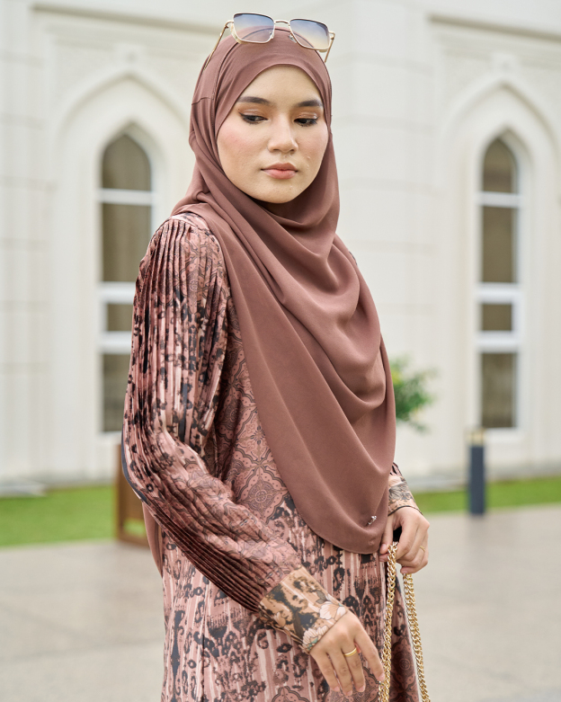 Medi Dress Pleated Lyra – Isadora Dessert