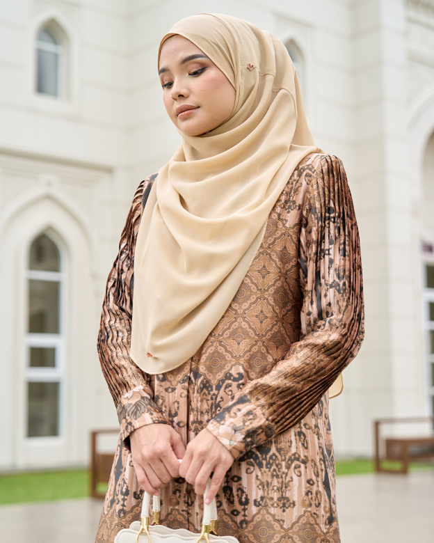 Medi Dress Pleated Lyra – Isadora Tan
