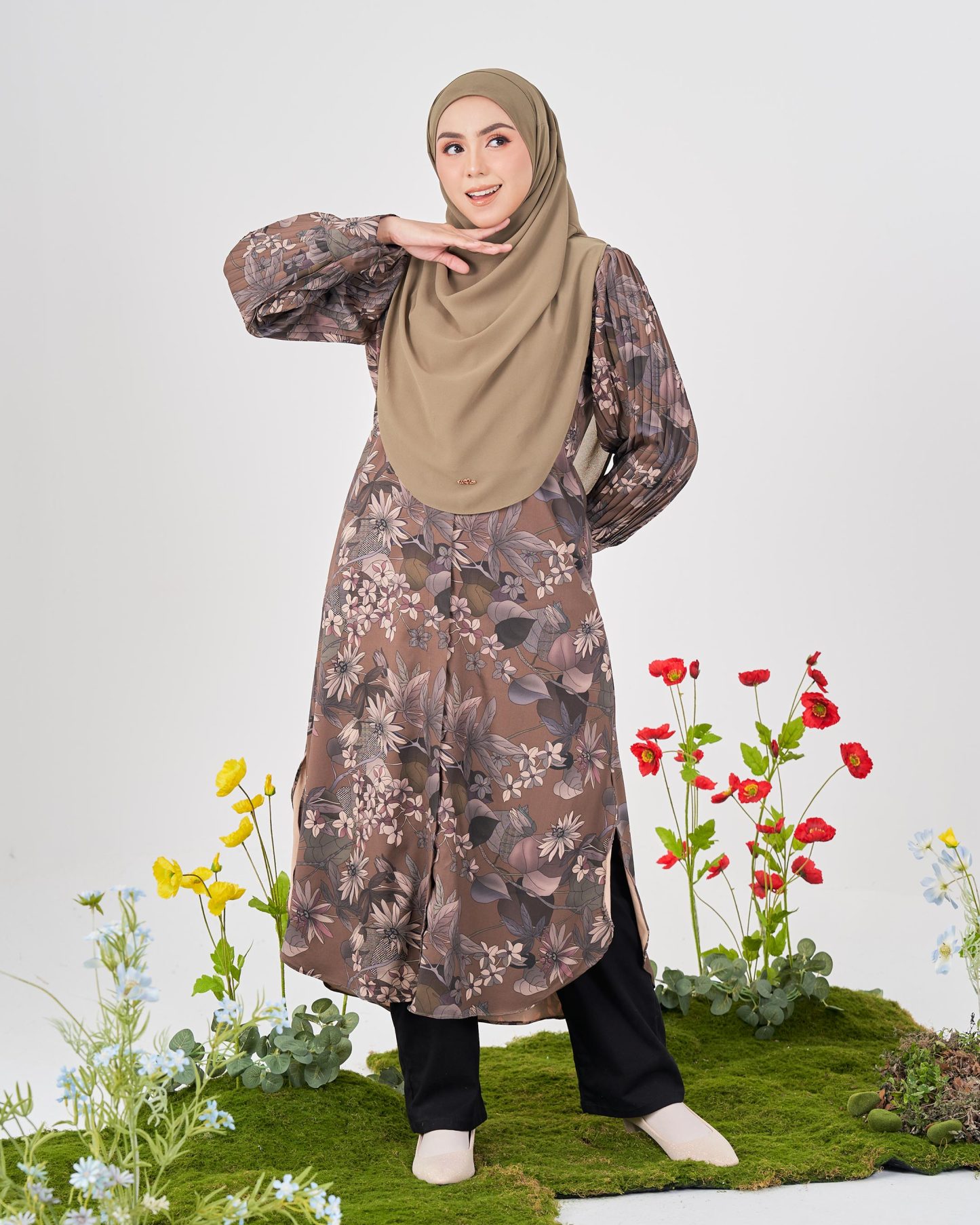 Medi Dress Pleated Lyra - Taupe Coffee