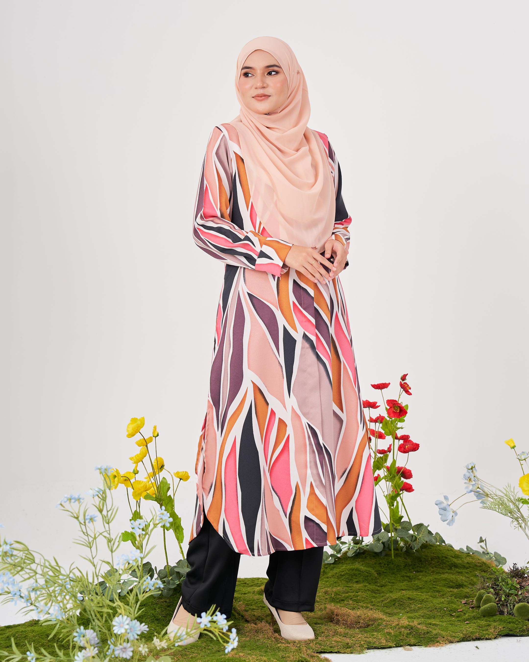 Medi Dress Valeda - Senada Pink