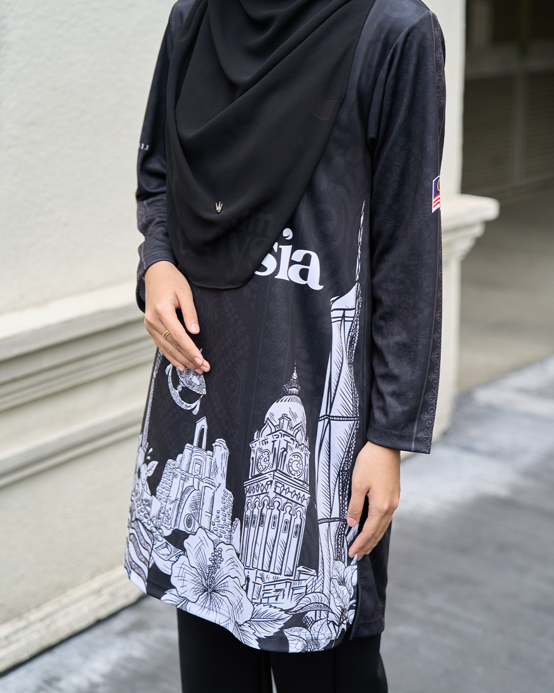 Muslimah Jersey Jiwa Merdeka - Perkasa Black
