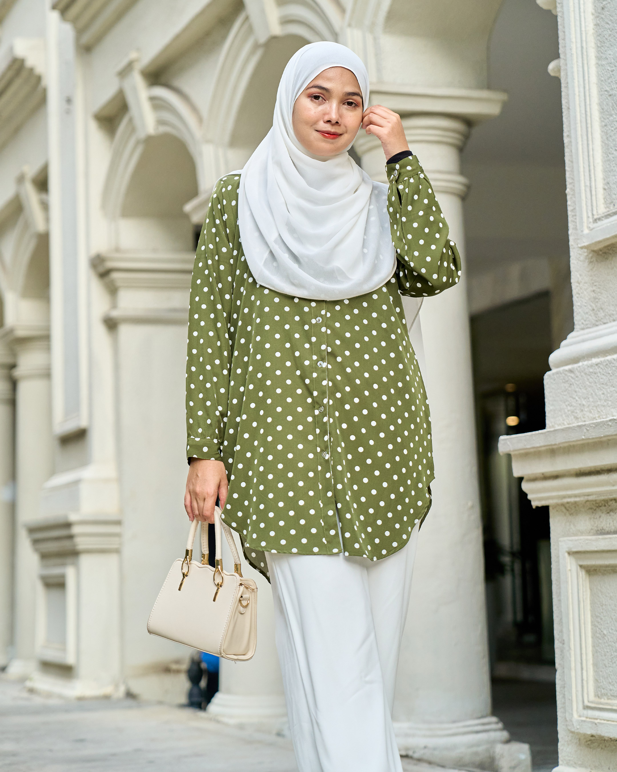 Blouse Nazifa - Polka Olive
