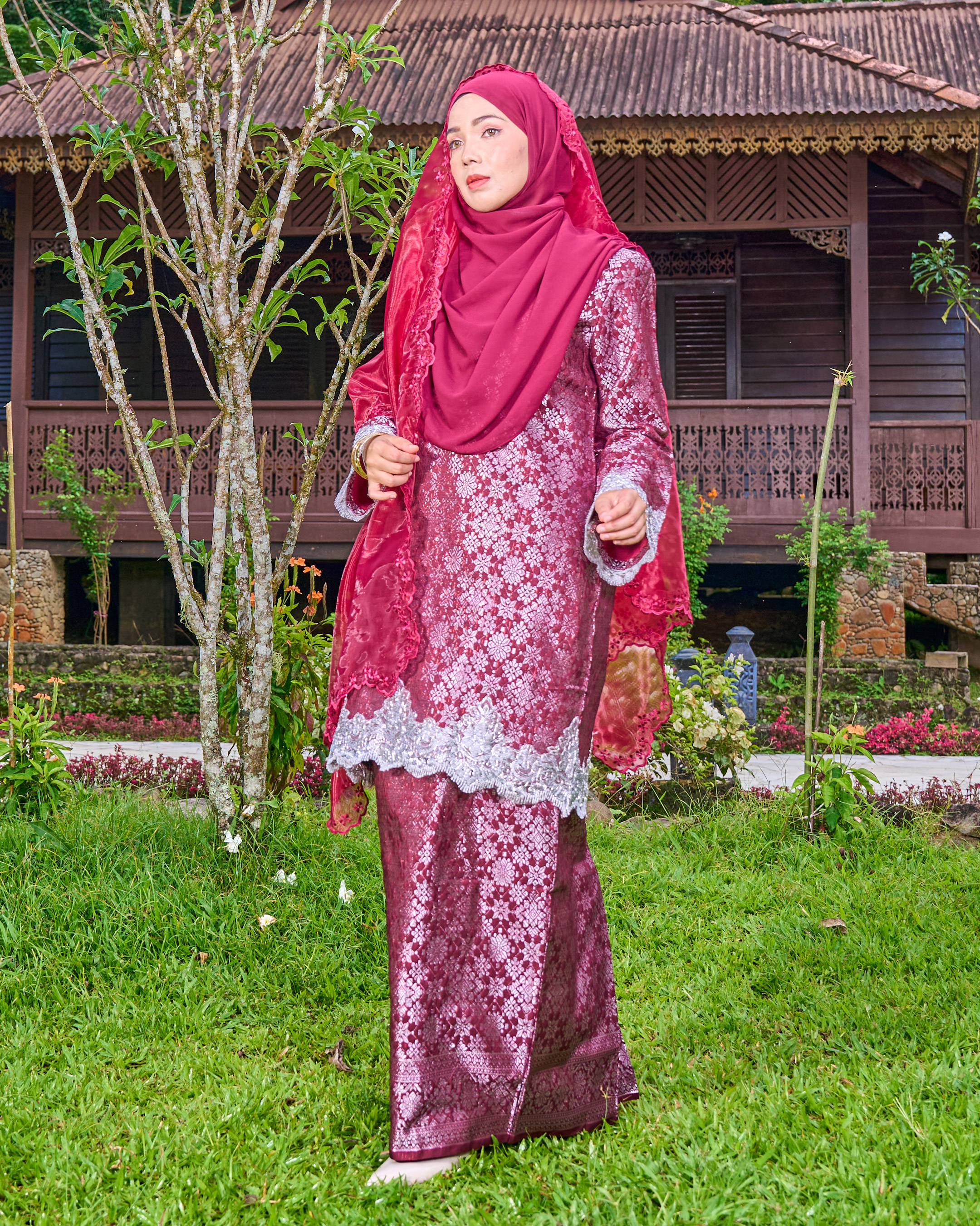 Baju Kurung Moden Lace Songket Ramadhani