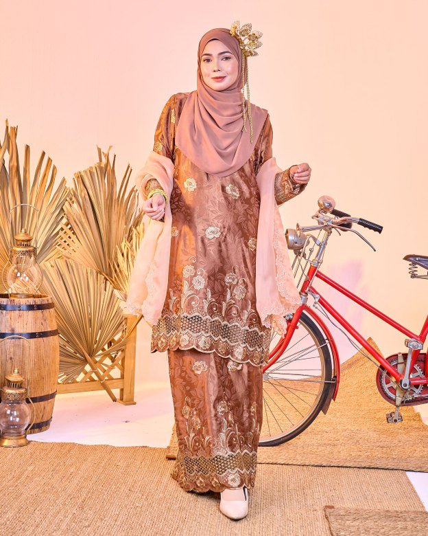 Baju Kurung Sulam Jacquard Akira Daisy