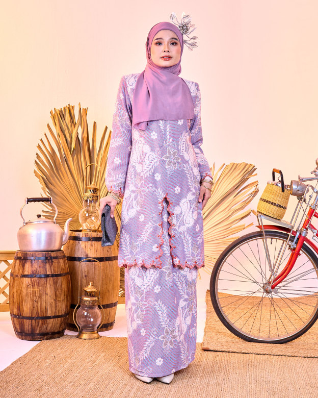 Baju Kurung Sulam Batik Alora