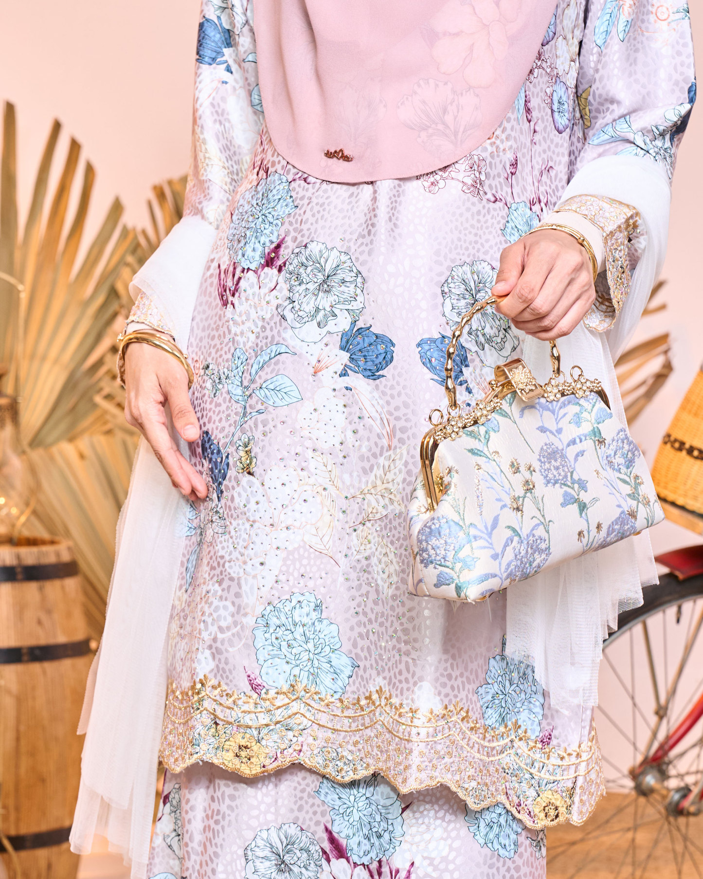 Baju Kurung Sulam Diamante Aurelia Carnation