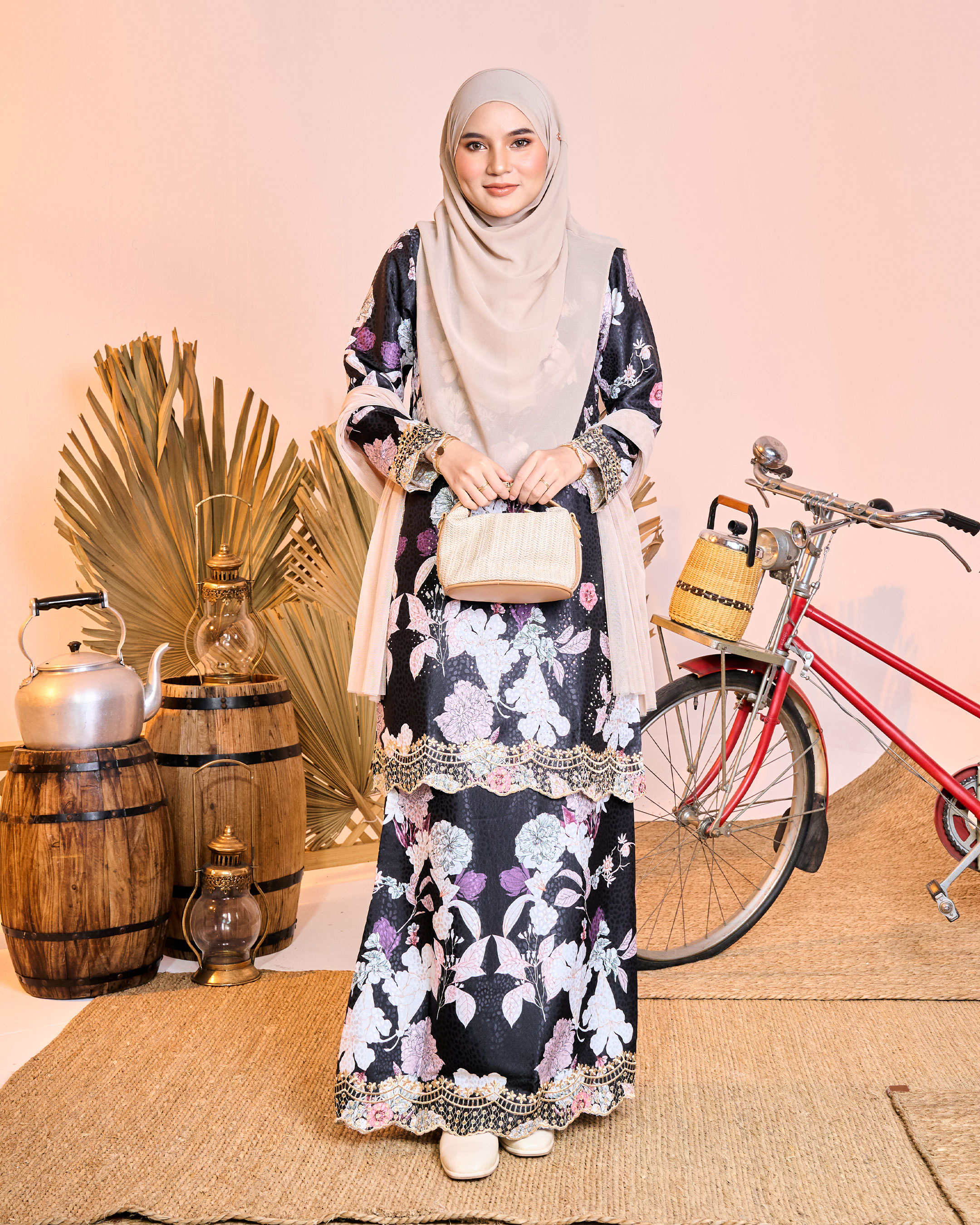 Baju Kurung Sulam Diamante Aurelia Carnation