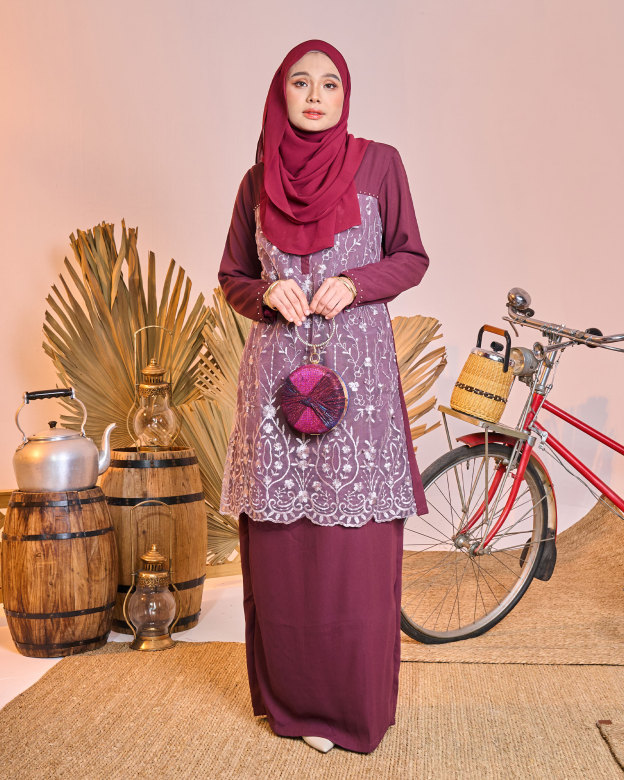 Baju Kurung Lace Sofea