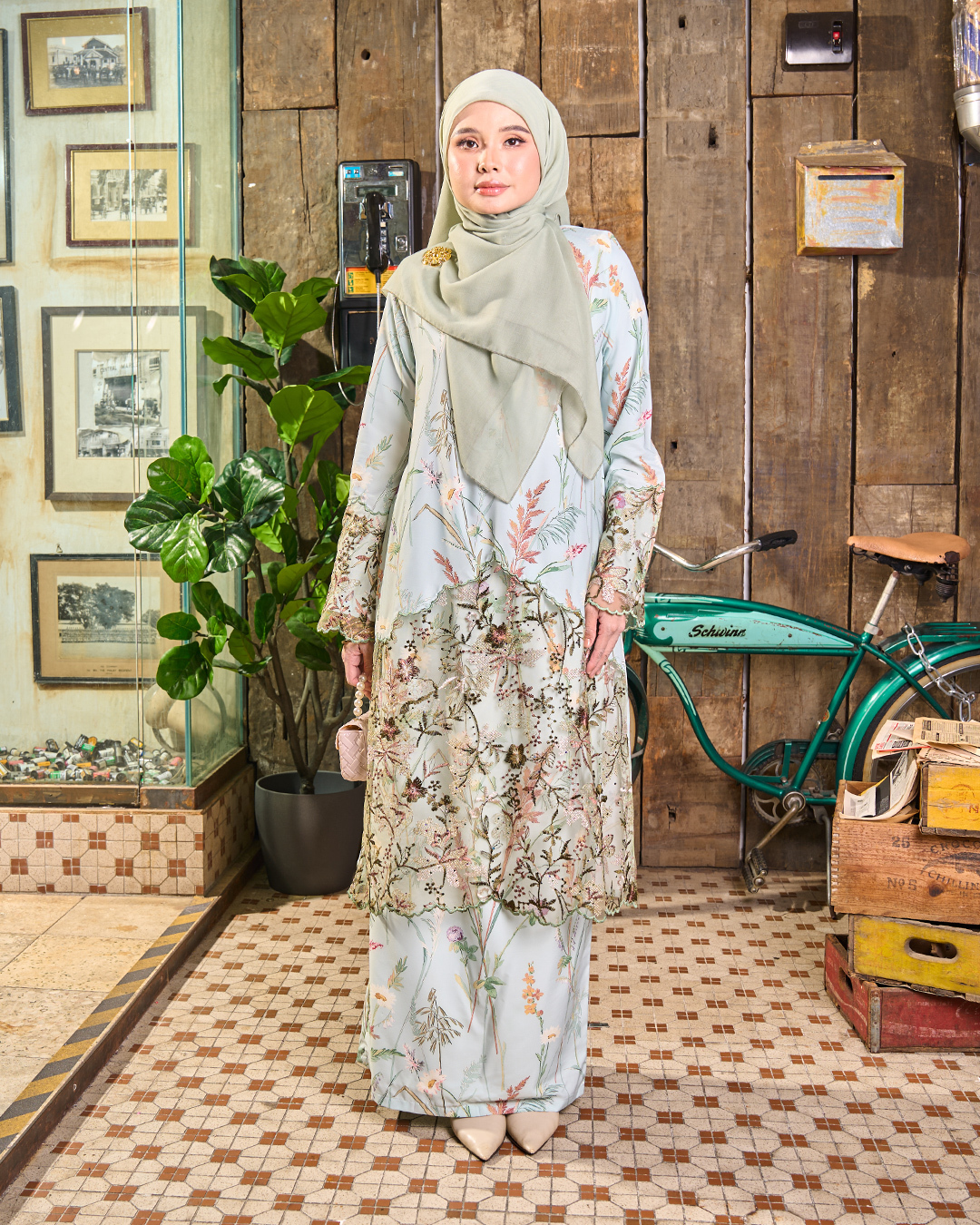 Baju Kurung Moden Sulam Lace Maryam - Yara