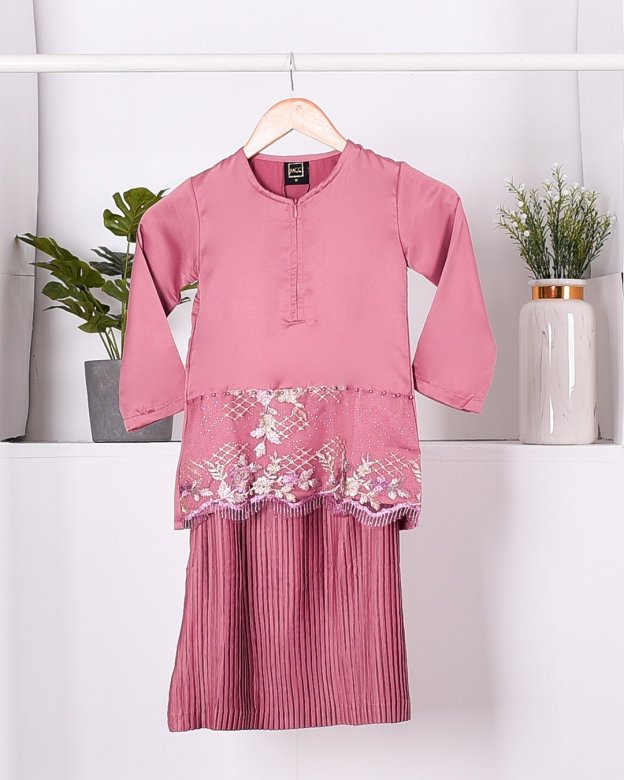 Baju Kurung Lace Pleated Aeni Kids - Thulian Pink