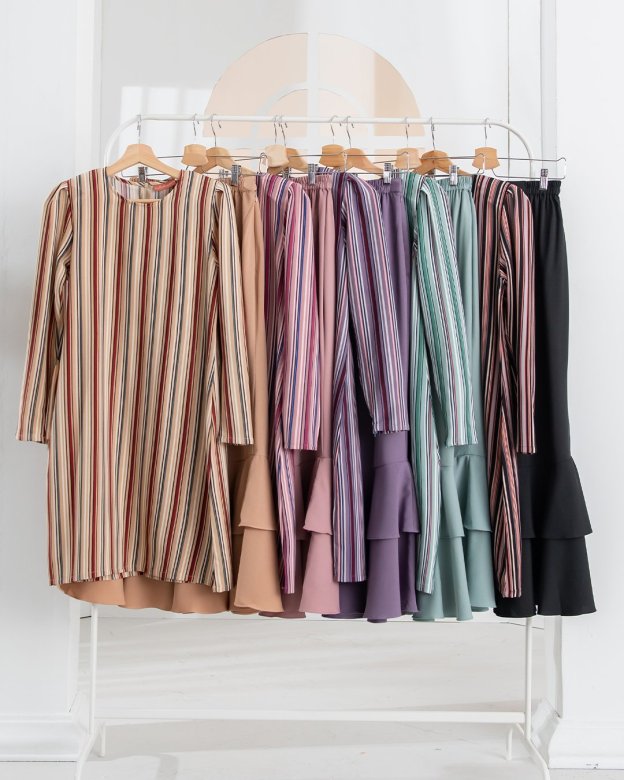 Baju Kurung Moden Puffy Luna Laluna X MCC – Sandy Nude