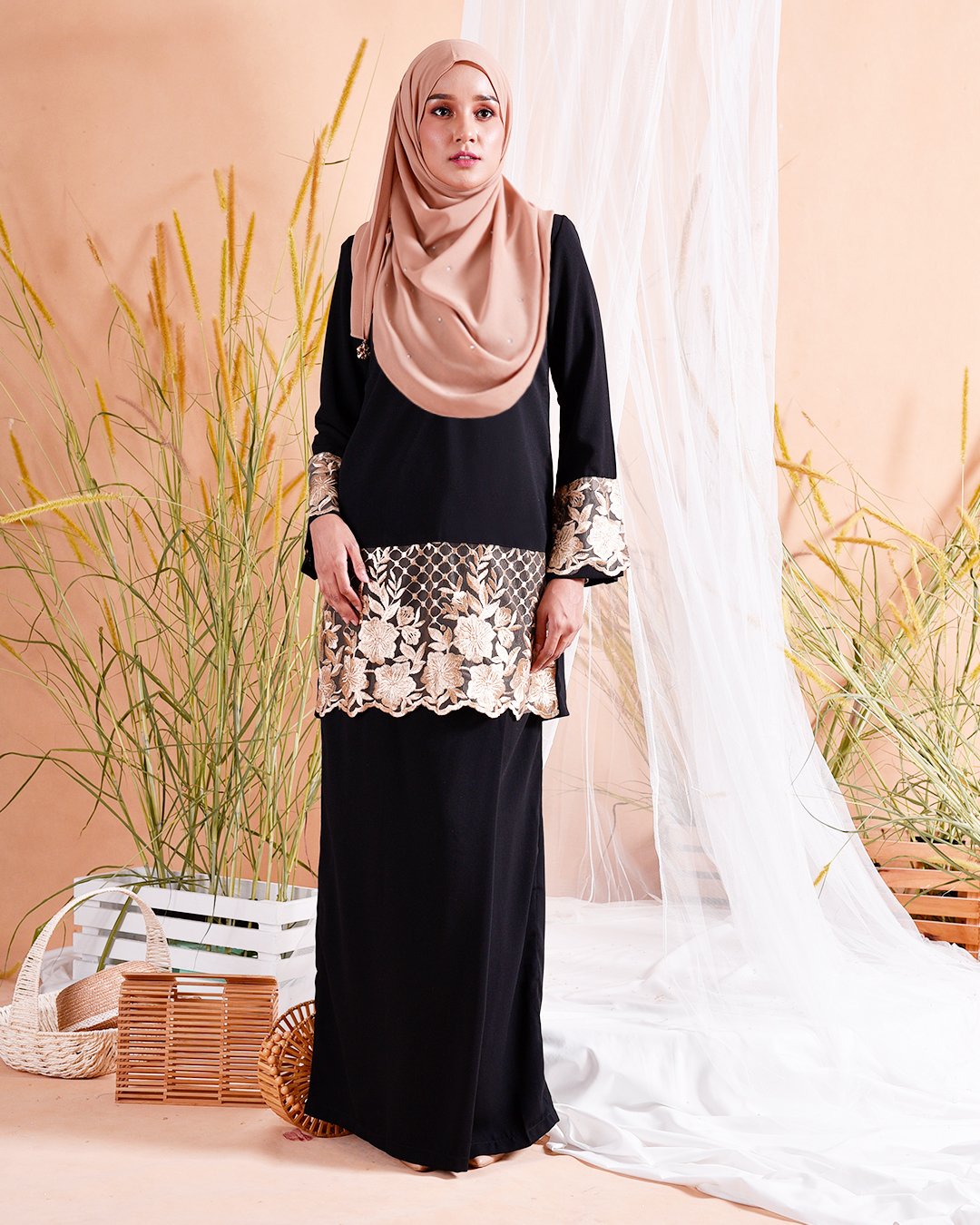 Baju Kurung Lace Roxane - Urban Black