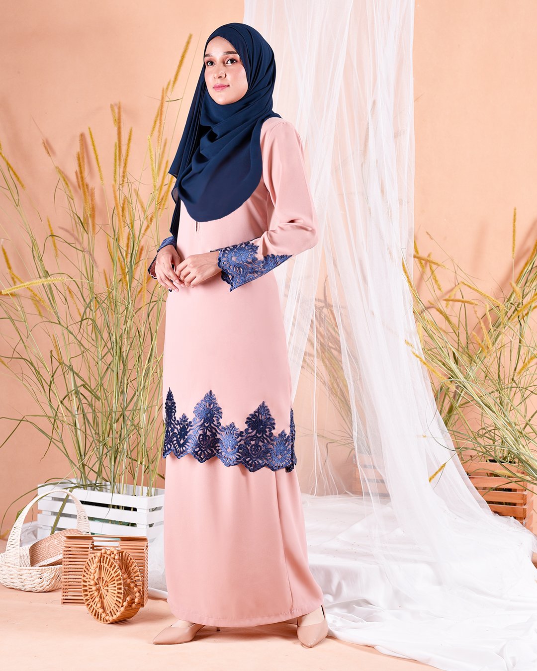 Baju Kurung Lace Royal Maya - Ice Peach