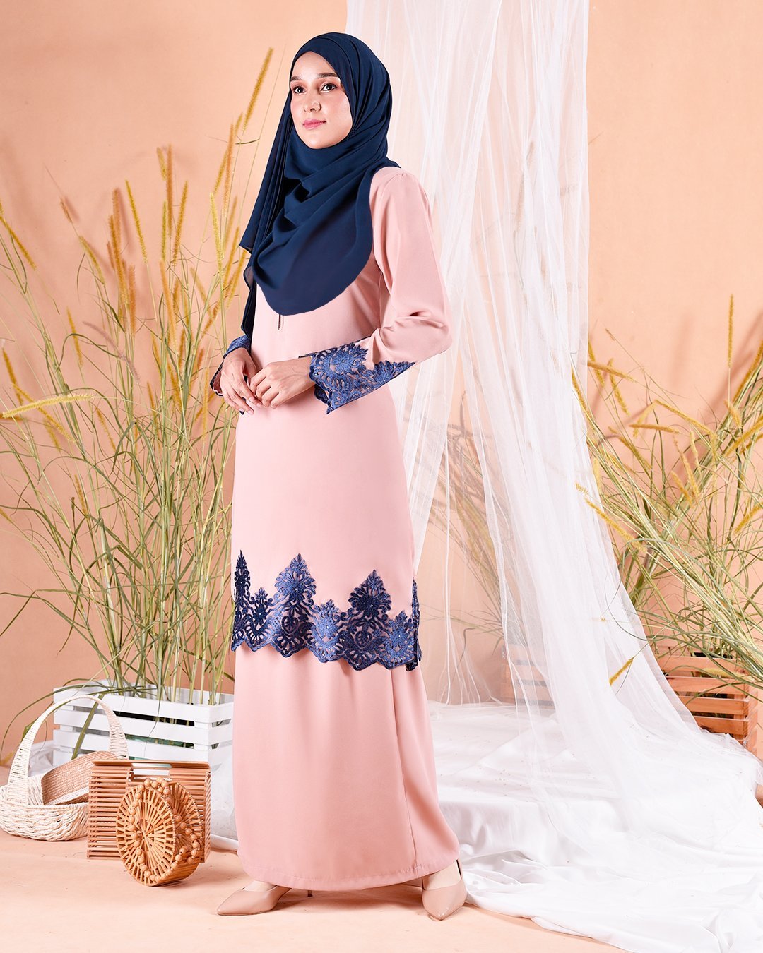 Baju Kurung Lace Royal Maya - Ice Peach