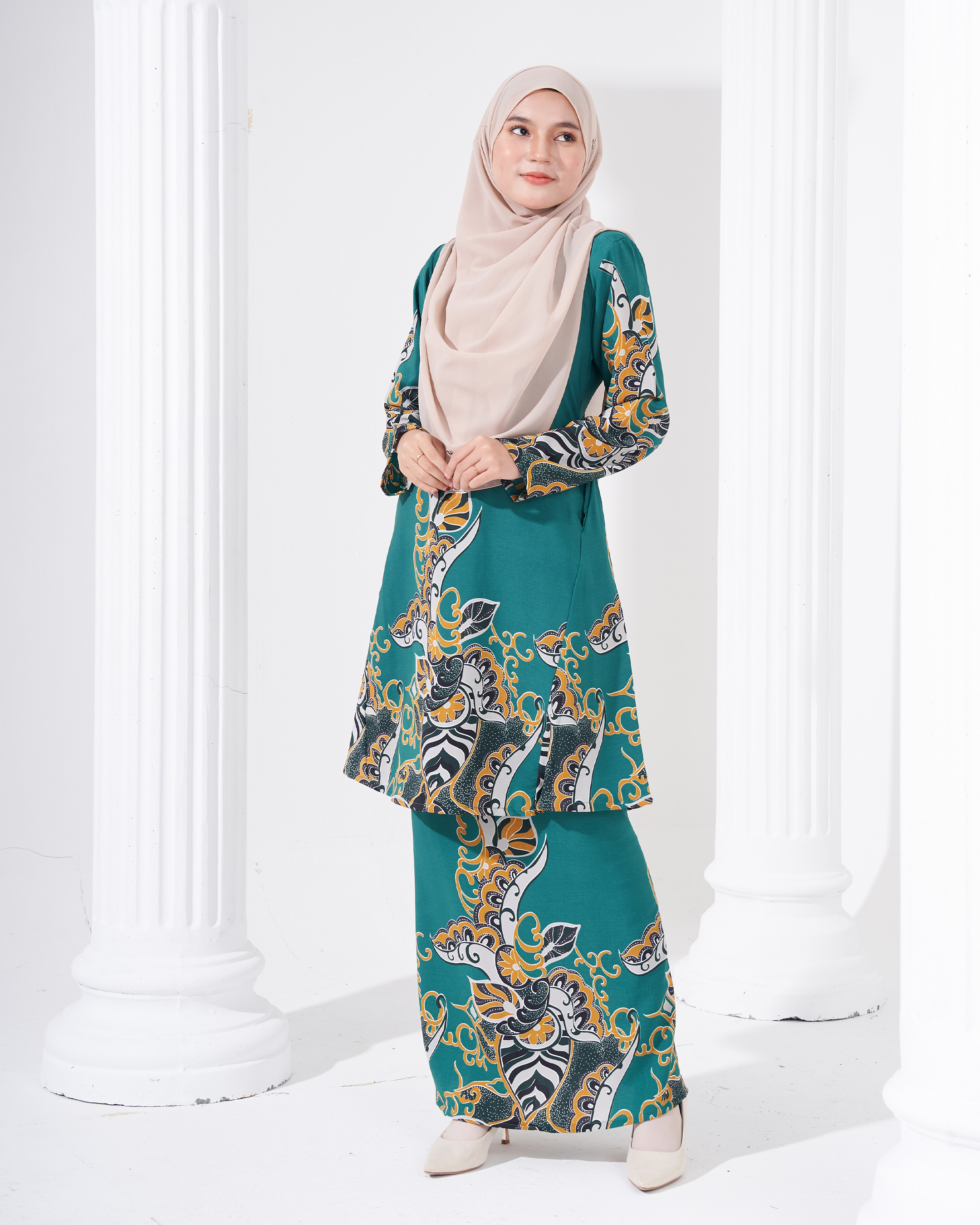 Baju Kurung Batik Pahang Sultanah