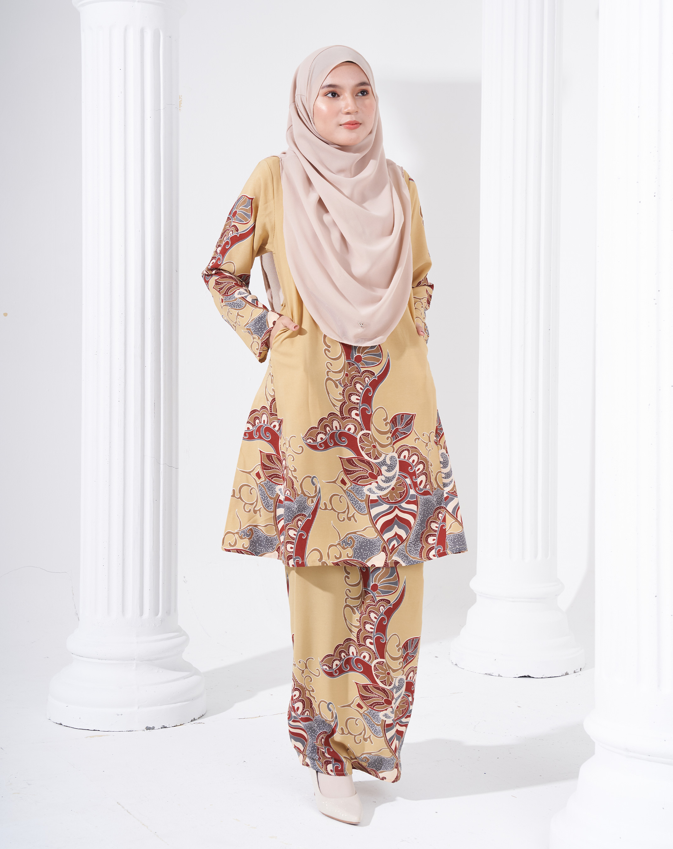 Baju Kurung Batik Pahang Sultanah 