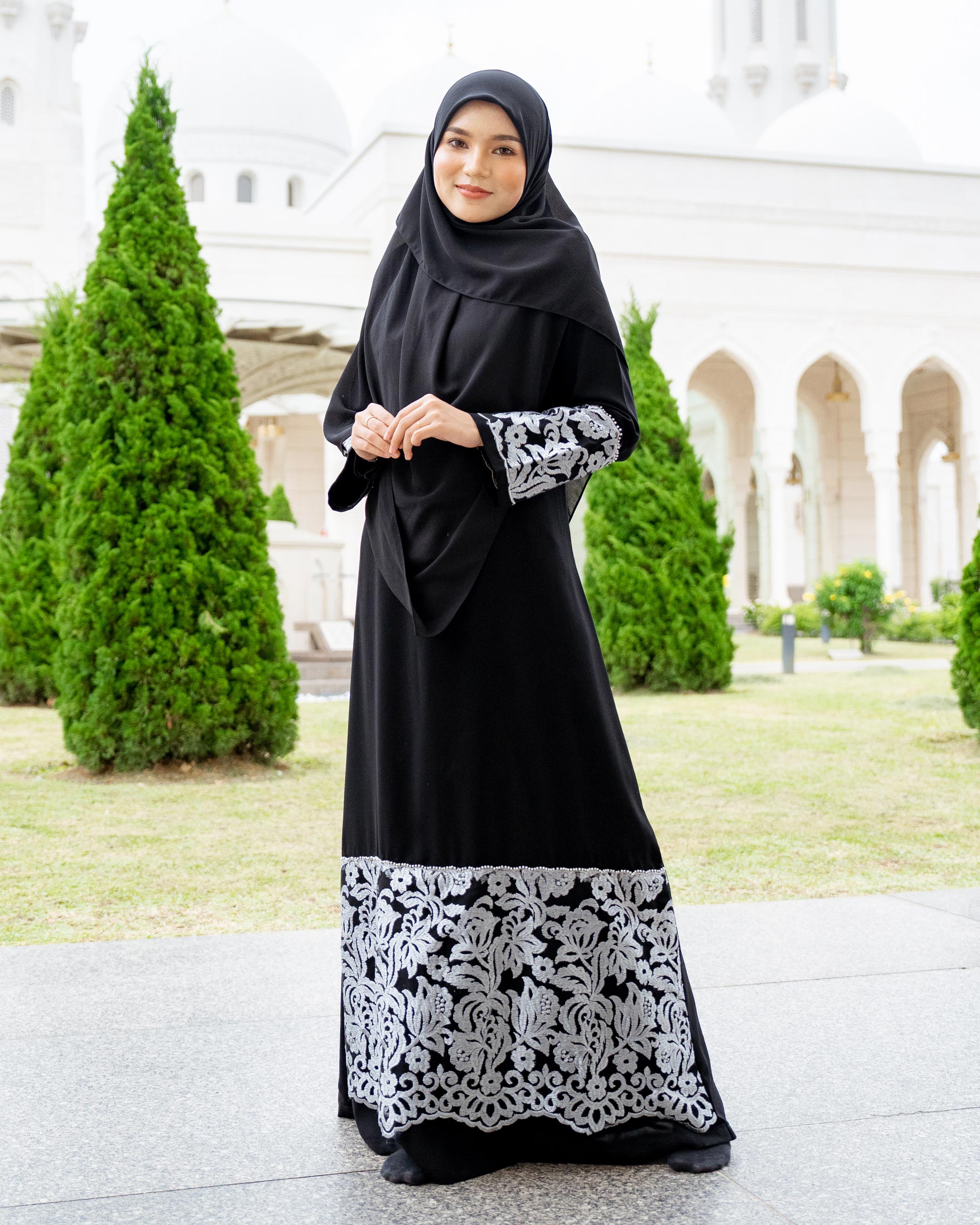 Abaya Lace Rifaya - Silver Black