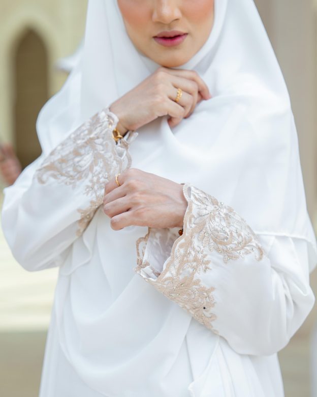 Abaya Cardi Lace Rizka - Off White
