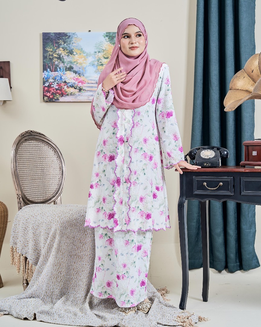 Baju Kebarung Sulam Adelisa