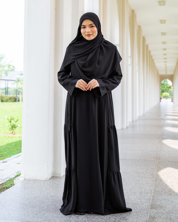 Dress Cardi Ruffle Rumaisa - Matte Black