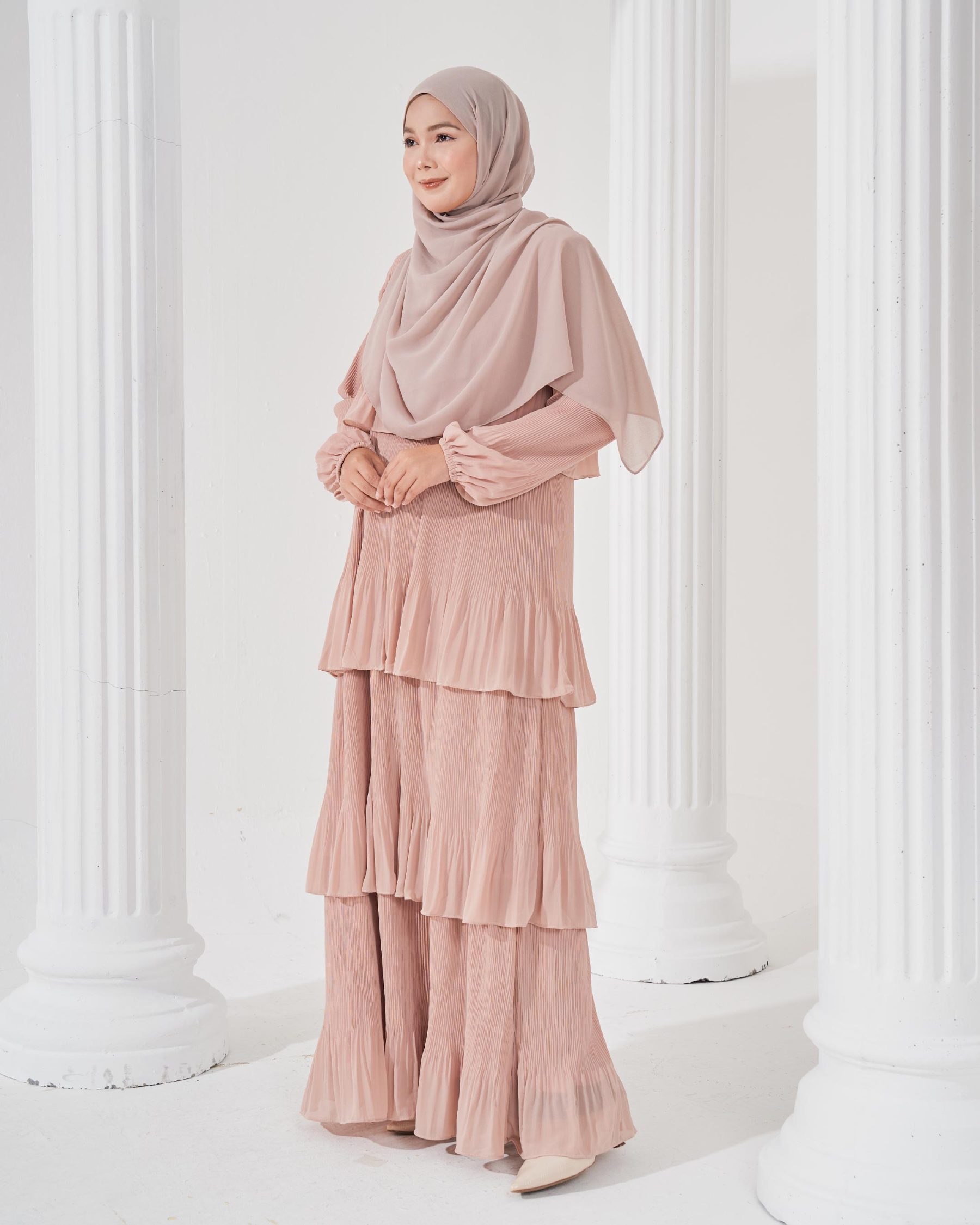 Dress Pleated Herisa - Soft Beige