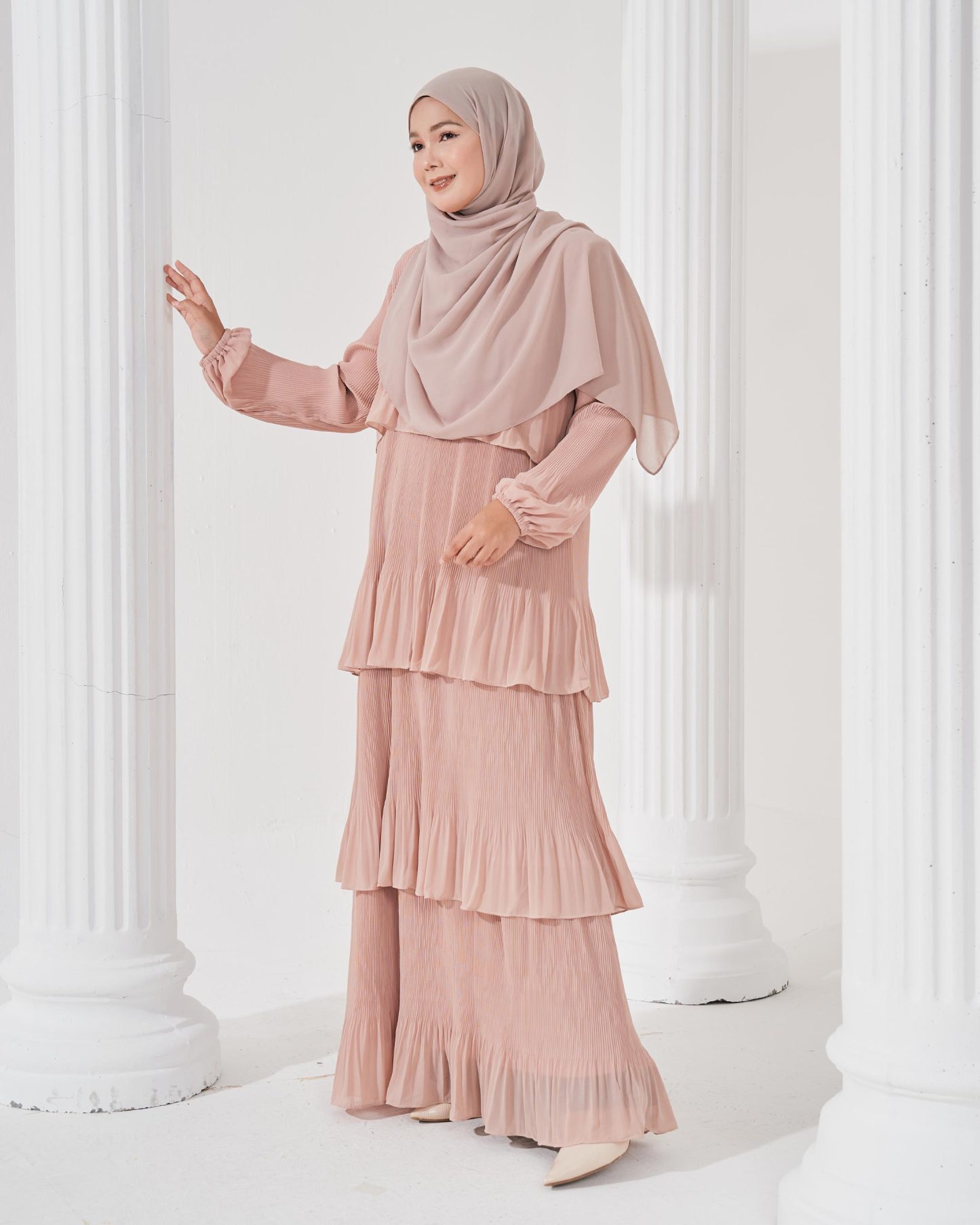 Dress Pleated Herisa - Soft Beige