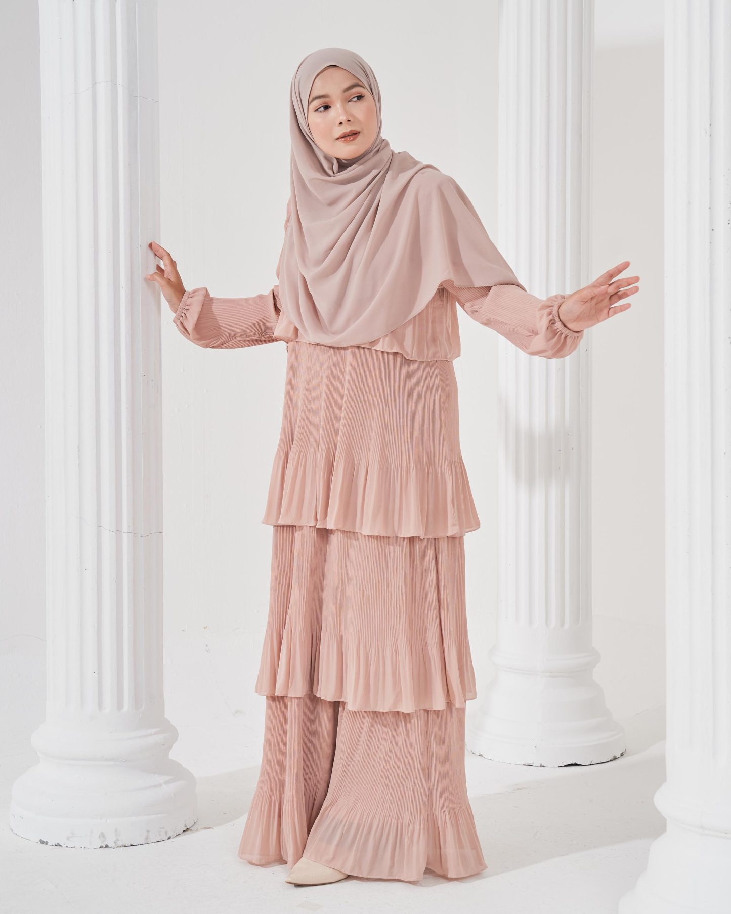 Dress Pleated Herisa - Soft Beige