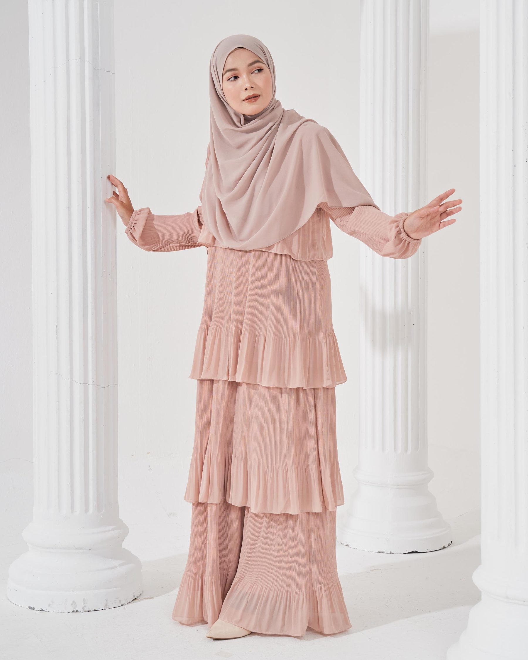 Dress Pleated Herisa - Soft Beige