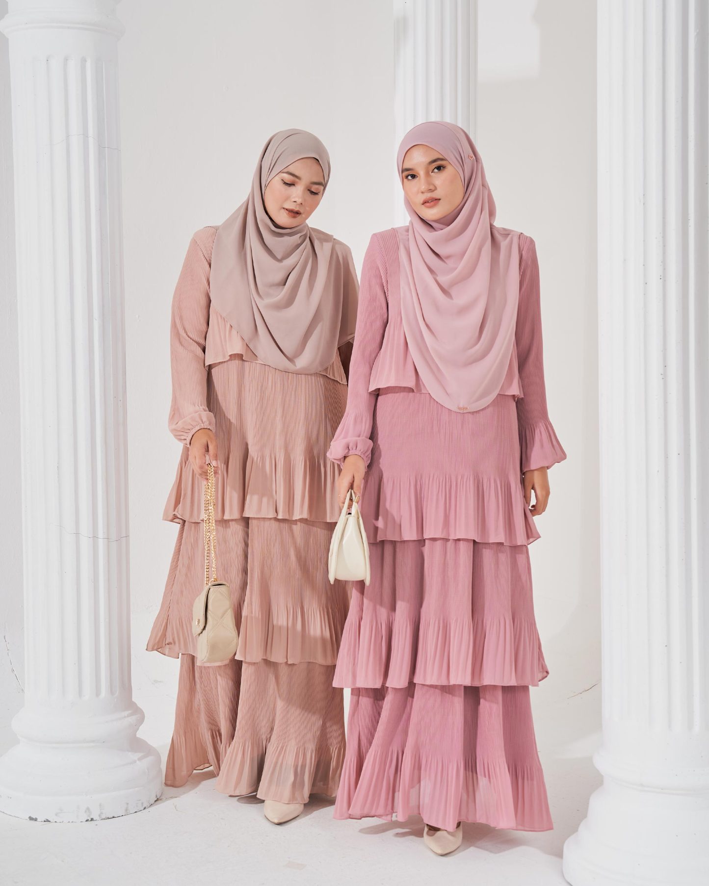 Dress Pleated Herisa - Soft Beige